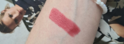 Розовый янтарь от Burberry. Помада Burberry Lip Velvet Long-Wearing Lipstick №306 Pink Amber