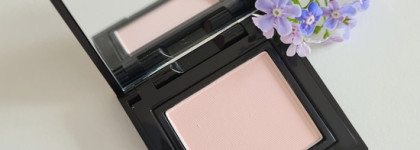 Утренняя роса. Матовые тени для век Laura Mercier matte eyeshadow в оттенке morning dew