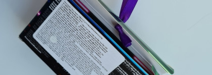 Палетка для макияжа Kevyn Aucoin light up holiday ornament: румяна/хайлайтер и контурная пудра