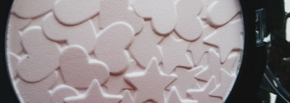 Будь моим Валентином: матирующая прозрачная пудра Essence valentine – who cares? тон 01 guys allowed, Not