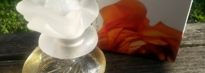 Аромат смородинового листа в Kenzo Le Monde Est Beau