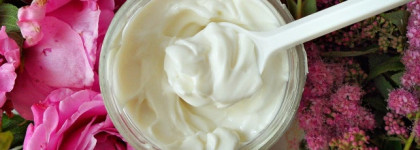 Питание в кубе с натуральным кремом для тела Meela Meelo "Бархат в банке"