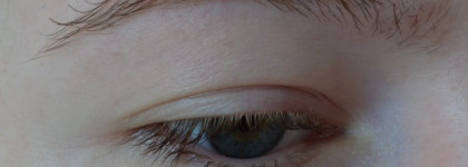 Всё равно его не брошу, потому что он хороший. Maybelline Eye Studio Color Tattoo 24Hr Gel Cream Shadow №40 Permanent Taupe