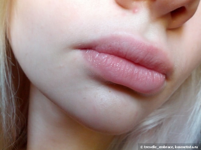 Карандаш для губ Essence Lipliner в оттенке 05 Soft berry