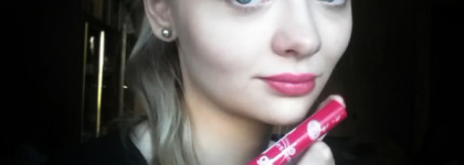Essence Glow Tinted Lip Balm в оттенке 01 Light Up