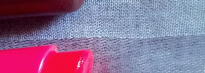 Essence Glow Tinted Lip Balm в оттенке 01 Light Up