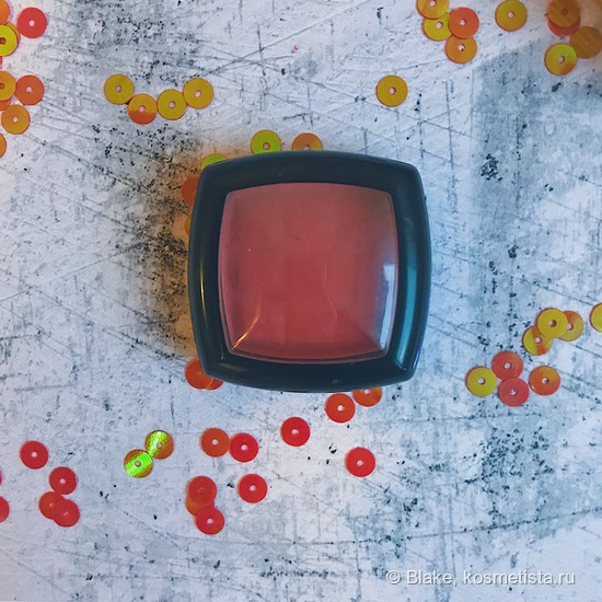 Пост про любимые румяна от Nyx: High definition blush в оттенках Amber и Crimson и Ombré blush в оттенке Insta Flame