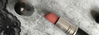 Помада MAC Cremesheen в оттенке 213 Modesty