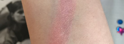 Dior Addict  lip glow в оттенке 010 holo pink