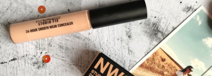 Mac: Studio Fix 24-hour Smooth Wear Concealer & Studio Fix Sculpt and Shape Contour Palette