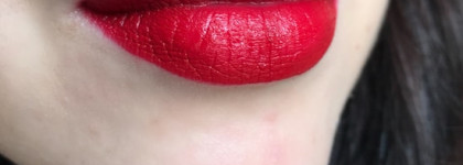 MAC Little Mini Lipstick #Russian Red: прекрасный "русский красный"