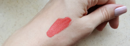 Взрыв цвета с MAC. MAC Retro Matte Liquid Lipcolour Rich & Restless