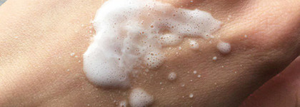 Успокоительное для кожи. Пантенол Эльфа и крем Eucerin UreaRepair Plus Lotion 5 % Urea + ceramide & NMF