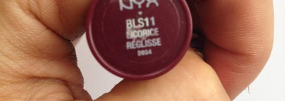 Моя темная сторона! Помады NYX lipstick butter Bls11; Wet n wild 908C; Rimmel lasting finish by Kate 30; Inglot lip pencil 33; NYX soft lip cream Transylvania