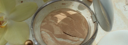 Отличная альтернатива тональным основам - знаменитая запеченная пудра от Pupa в оттенке 01