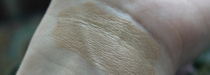 Мои мастхэвы от Vivienne Sabo: тушь, консилер и карандаш для губ