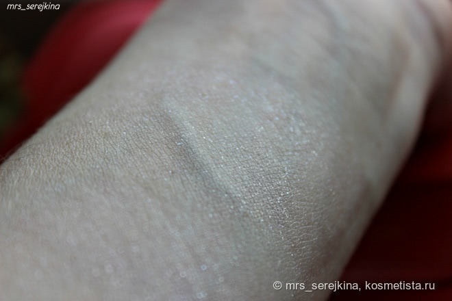 Limoni Shimmering lipgloss в оттенке 23: отличный вариант на каждый день