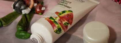 Фруктовая Корея: арбузная пенка для умывания Ottie и виноградный крем FarmStay