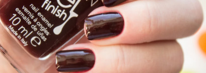 Вишнёвое вино: Avon Gel Finish в оттенке Wine and dine me + дизайн с лентой