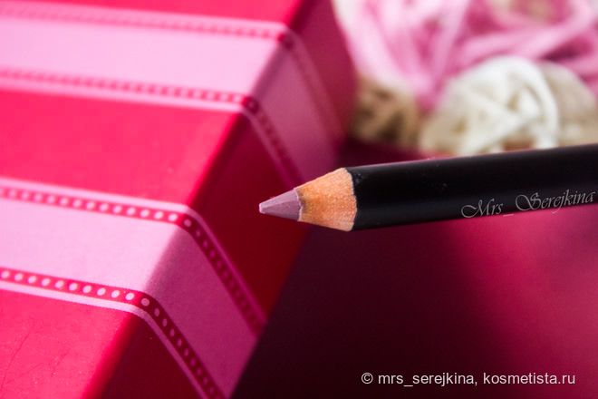 Потрясающе красивый холодный нюдовый карандаш за три копейки - Eveline Max Intense Colour в оттенке 18 Light Plum