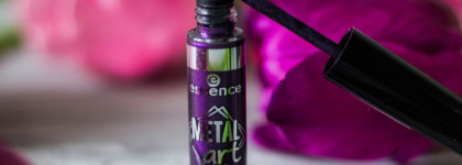 Любимая цветная подводка: Essence Metal Art Lip&Eye Liner в оттенке 02 you're mermazing