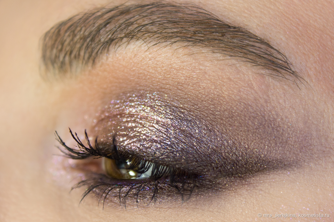 Идиллия лилий, как подложка жидкие тени Vivienne Sabo Artiste 24/7 05 Gris mat beige + NYX Glitter primer