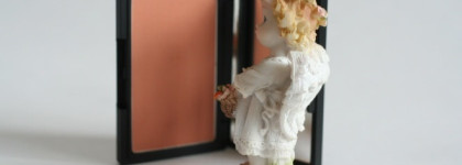 Румяна Sleek Make up Blush в оттенках 921 Suede и 926 Rose Gold