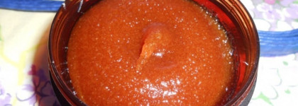 Превращаем метафору в реальность, а кожу в шелк с сахарным скрабом The Skin House High-End Black Sugar Scrub