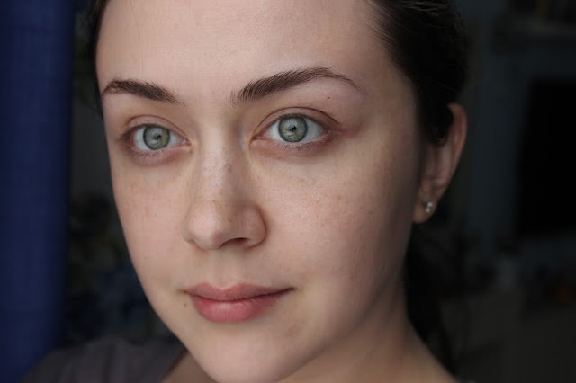 Основа под макияж Guerlain L'or Radiance Concentrate with Pure Gold - все ли золото, что блестит?