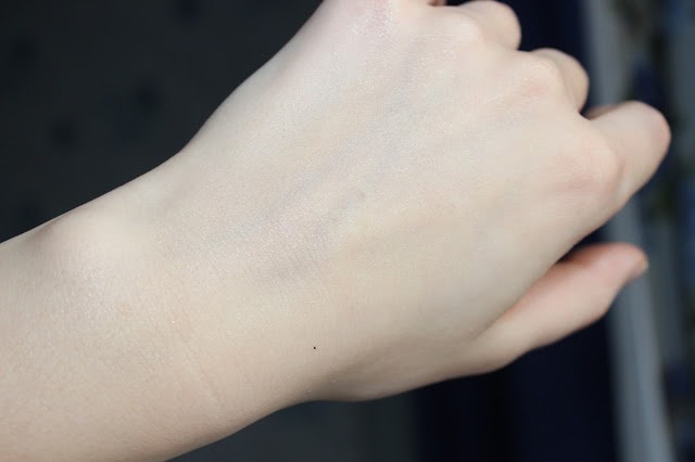Основа под макияж Guerlain L'or Radiance Concentrate with Pure Gold - все ли золото, что блестит?