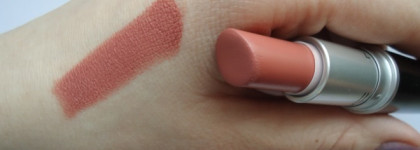 MAC matte lipstick "Velvet Teddy"