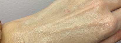 Неоднозначный The Act XX body lotion