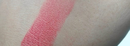 Помада Essence Longlasting Lipstick #01 - coral calling