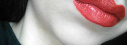 Maybelline Color Drama Lipstick в оттенке 410 Fab Orange