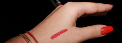 Maybelline Color Drama Lipstick в оттенке 410 Fab Orange