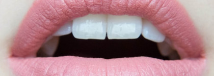 Легкий флирт никому не помешает. Карандаш для губ Eva Mosaic Make Up Lips #флирт