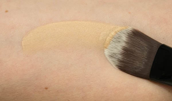 Культовые вещи вокруг нас: набор кистей Basic brush collection от Bobbi Brown