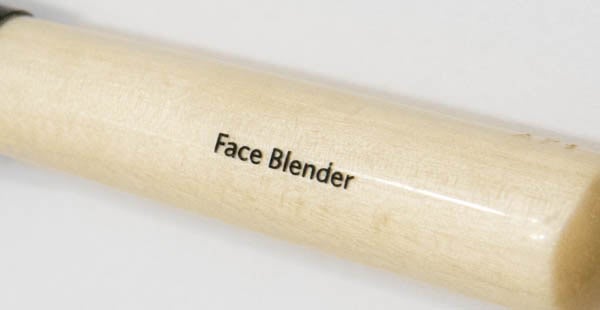 Культовые вещи вокруг нас: набор кистей Basic brush collection от Bobbi Brown