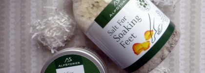 Летний уход за ножками с Alpstories: гель против усталости ног и соль для купания