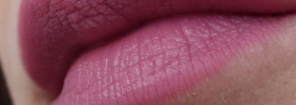 Essence Colour Boost Жидкая Помада Mad About Matte #02, 03, 05, 07