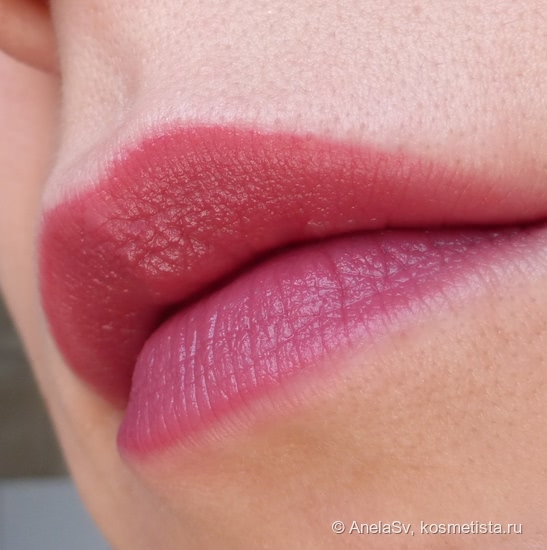 Revlon Ultra HD Matte Lip Color 655 HD Kisses Baisers