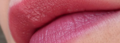Revlon Ultra HD Matte Lip Color 655 HD Kisses Baisers
