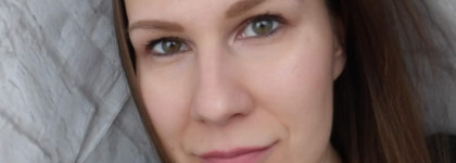 Essence Colour Boost Жидкая Помада Mad About Matte #02, 03, 05, 07