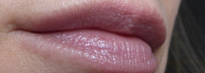 Свои губы, только лучше: Rimmel Oh My Gloss #130 Purrr... Glossy