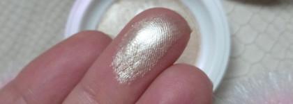 Удача и провал: Catrice Pearlfection Highlighter 01 & Eyeshadow Stick 01