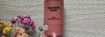 Новогодняя атмосфера с новинкой Catrice Diamond Haze Jelly Highlighter Stick