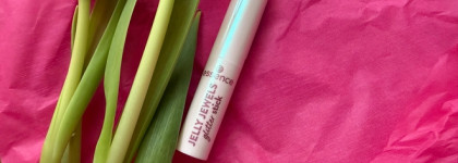 Тени-стик Essence Jelly Jewels glitter stick 01 Frosted Twinkle