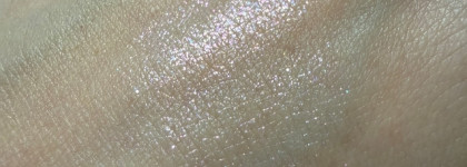 Тени-стик Essence Jelly Jewels glitter stick 01 Frosted Twinkle