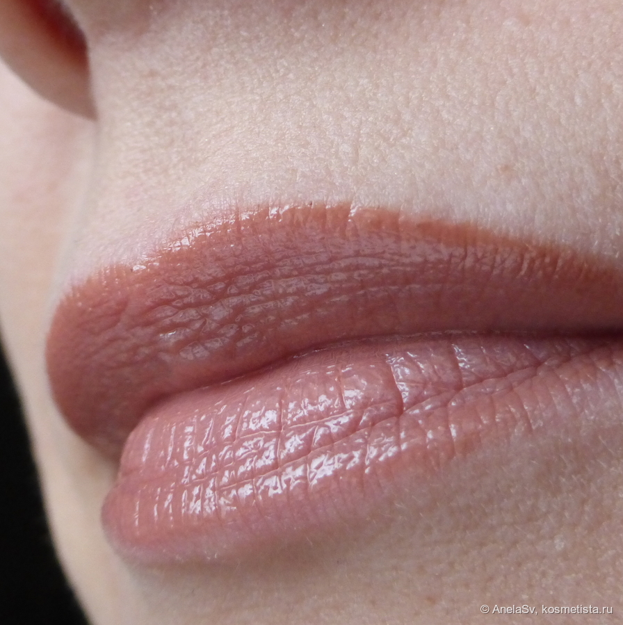 С карандашом смотрится лучше