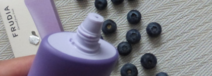 Frudia Blueberry Hydrating Air Fit Sunscreen - мой любимчик на лето